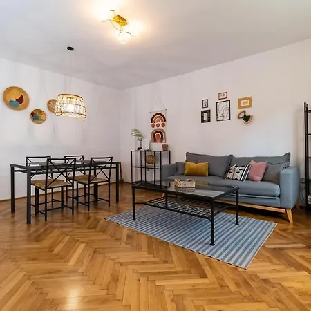 Apartment Lua Solis With Mt Tampa Views In The Old Town