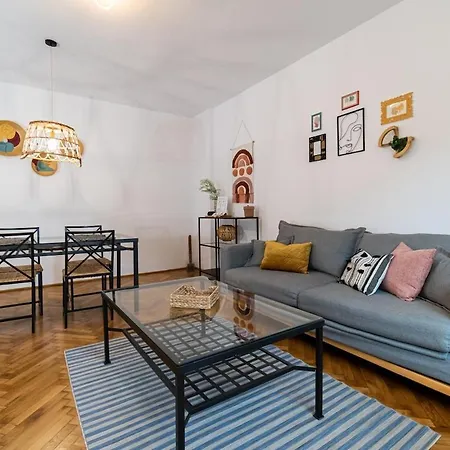 Apartment Lua Solis With Mt Tampa Views In The Old Town Brasov