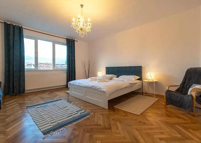 Apartment Lua Solis With Mt Tampa Views In The Old Town Brasov
